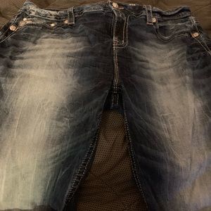 Miss Me curvy Bermuda’s size 36